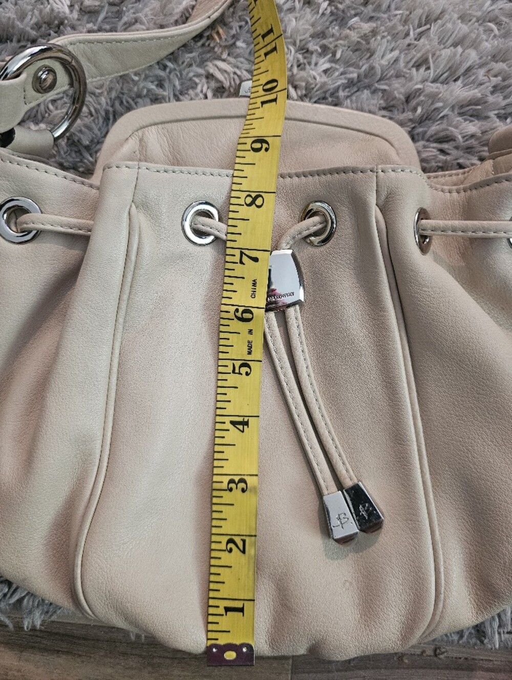 B. McKowsky Cream Drawstring Bucket Shoulder Bag - Picture 12 of 12